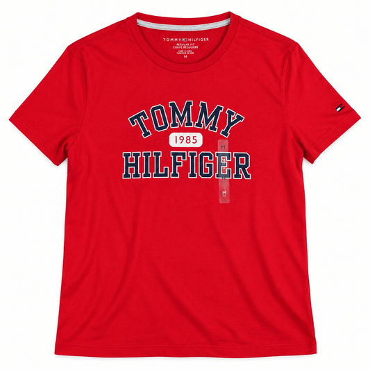 Polera Tommy Hilfiger para hombre roja con logo frontal